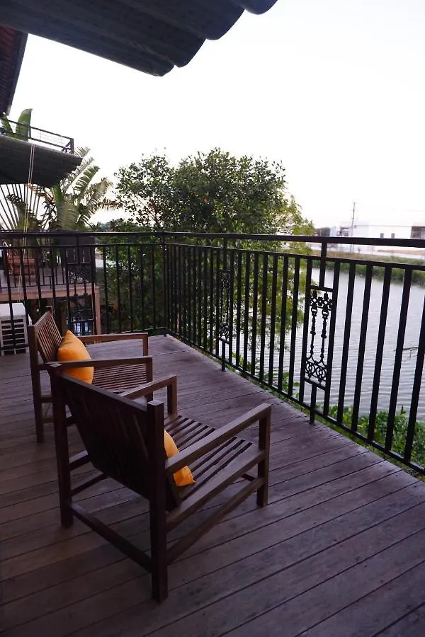 Nghe Riverside Villa הוי אן